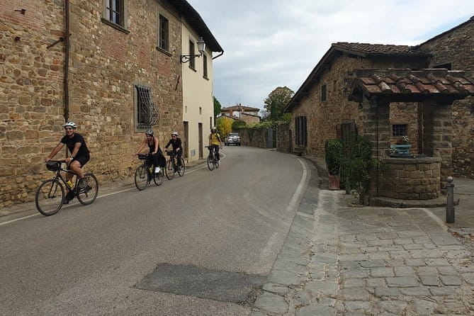 2-Day E-Bike Tuscany Tour with Meals, Wineries, and Farmstay - Borgo Machiavelli and the overnight stay