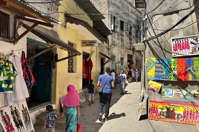 2-Day Zanzibar Adventure: Stone Town & Spice Farm (all-incl.) - Day one: arriving by ferry or airport transfer