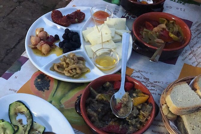 Agriaperitivo in a 3-Hour Farm Activities in Ugento - Who will enjoy this evening most?