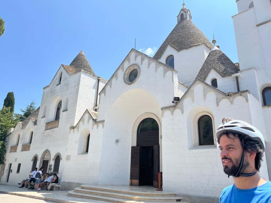 Alberobello: Guided e-bike tour + donkey farm visit - A relaxed ride through vineyards and olive groves