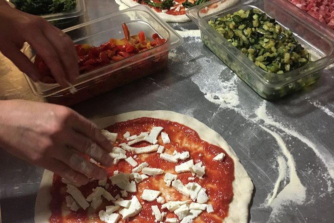 Amalfi Coast Farmhouse: Pizza & Mozzarella Making Class - Garden ingredients and the final pizza
