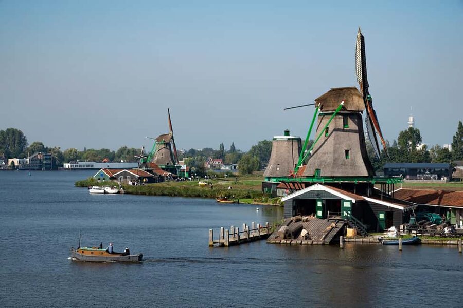 Amsterdam: Experience Zaanse Schans Windmills & Cheese Farm - Key Points at a Glance