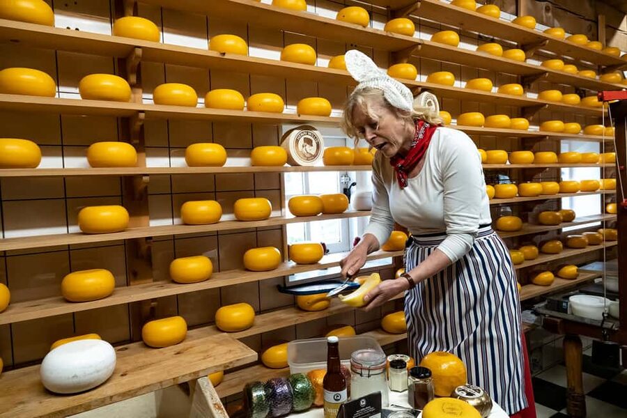Amsterdam: Experience Zaanse Schans Windmills & Cheese Farm - What This Zaanse Schans Trip Really Offers