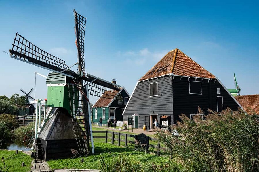 Amsterdam: Experience Zaanse Schans Windmills & Cheese Farm - Is Two Hours Enough?