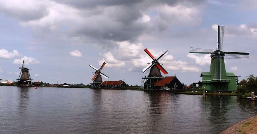 Amsterdam: Volendam, Windmill, and Cheese Farm Private Tour - Key points before you book