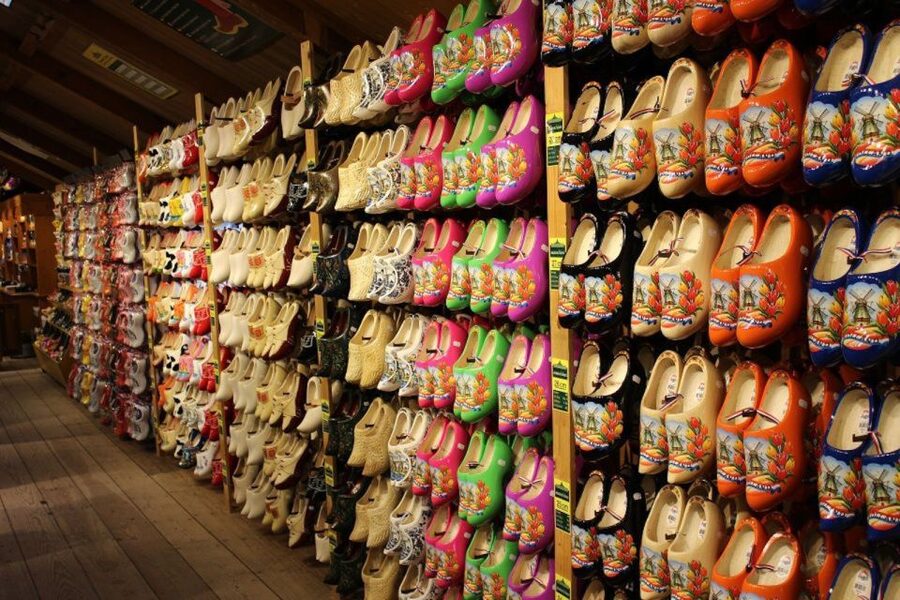 Amsterdam: Volendam, Windmill, and Cheese Farm Private Tour - Is $324 per person fair value?