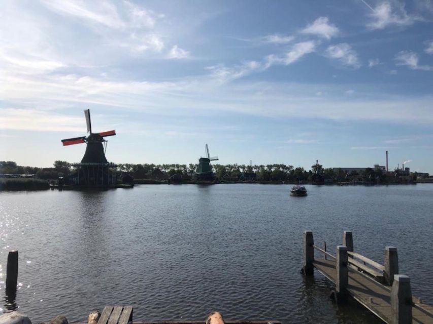 Amsterdam: Volendam, Windmill, and Cheese Farm Private Tour - Zaanse Schans and its working windmills