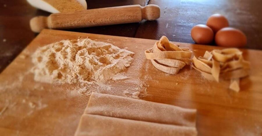 Arezzo: pasta e tiramisù cooking class organic Tuscan farm - Key points at a glance