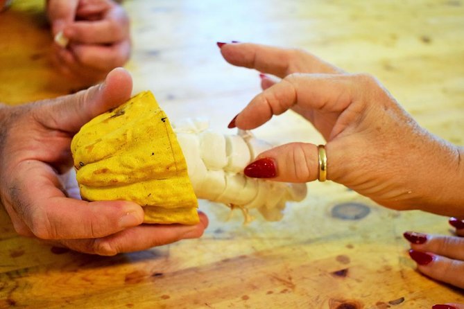 Award Winning Farm Tour: Coffee, Chocolate and Unique Gifts - Coffee, cacao, and the limits of the coffee focus