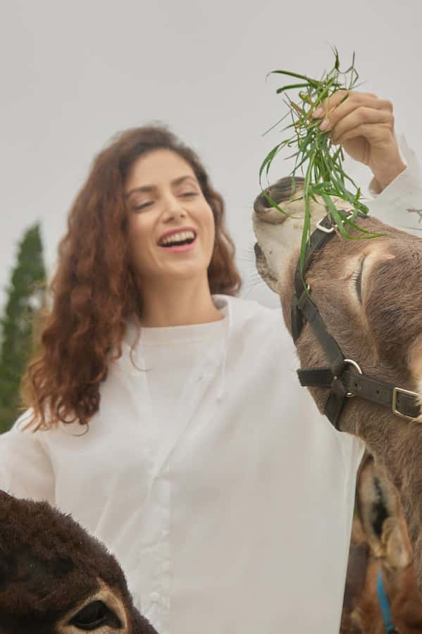 Bali: Farm House Experience with Entry Ticket & Options - Picnic time with fresh juice and local food