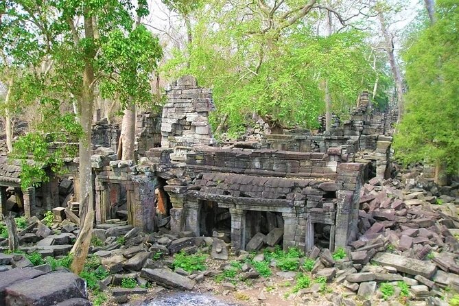 Banteay Chhmar Temple & Silk Farm Private Day Trip from Siem Reap - Guides who add meaning to the stone
