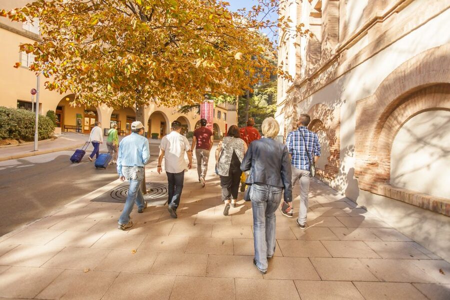 Barcelona: Montserrat with Winery Visit and Farmhouse Lunch - Key points to know before booking
