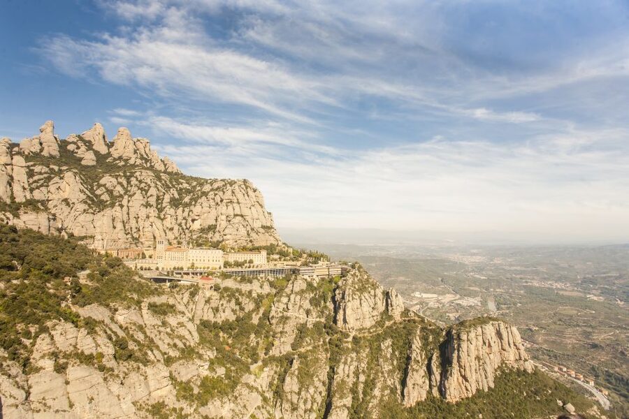 Barcelona: Montserrat with Winery Visit and Farmhouse Lunch - Funicular rides, chapels, and mountain walks