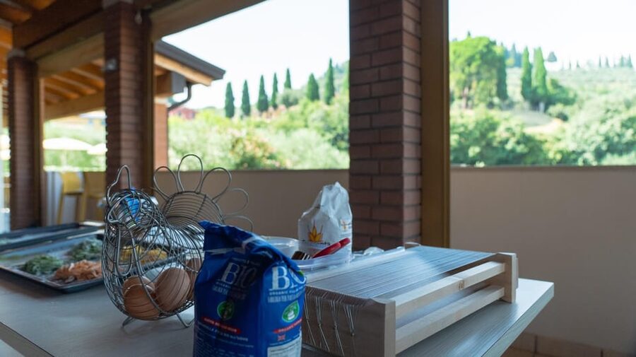 Bardolino: Garda Lake Pasta Cooking Class at Agritourism - Filling and shaping ravioli