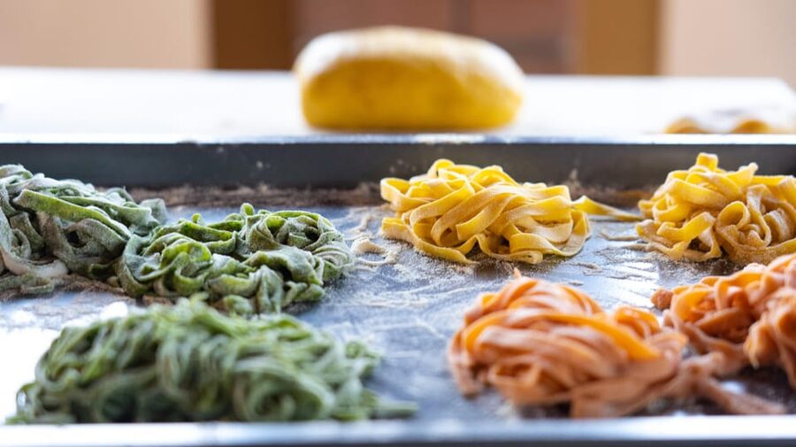 Bardolino: Garda Lake Pasta Cooking Class at Agritourism - Eating your pasta with Bardolino wine