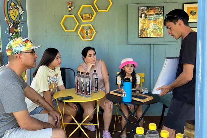 Bee Farm Ecotour and Honey Tasting in Waialua, North Shore Oahu - The 9:00 a.m. start in Waialua