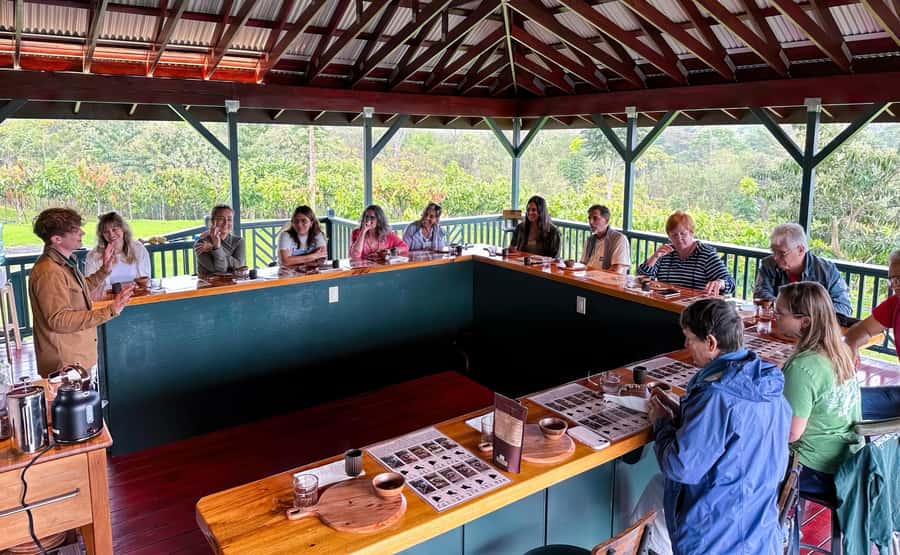 Big Island Hawaii: Craft Chocolate Tasting and Farm Tour - Reaching Honolii Orchards from Hilo