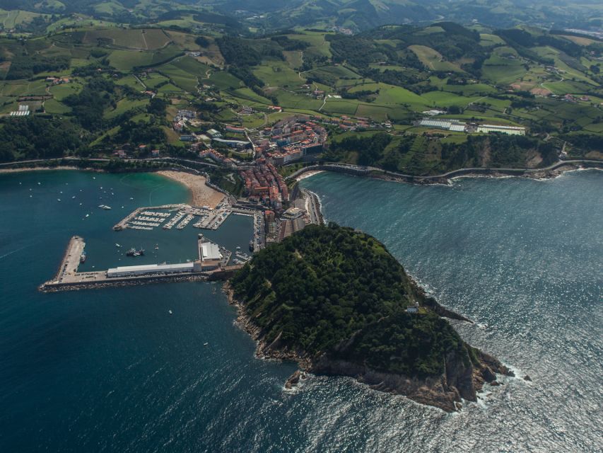 Bilbao: San Sebastian, Getaria, and Basque Farmhouse Tour - Meeting the bus in central Bilbao