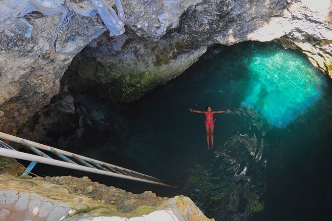 Blue Hole Mineral Spring plus Weed Farm Combo Tour with Transportation - Is $155 a fair price?