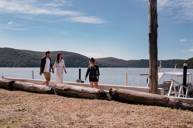 Broken Bay Pearl & Oyster Farm Tours - Shopping for an Australian pearl