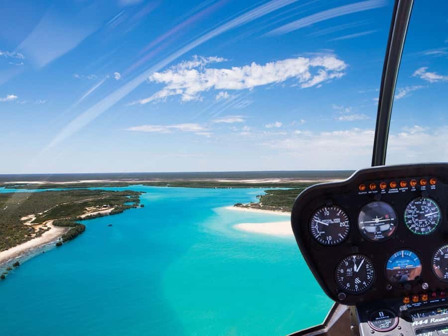 Broome: Helicopter Flight and Willie Creek Pearl Farm Tour - Morning Tea, Damper, and a Pause at the Farm