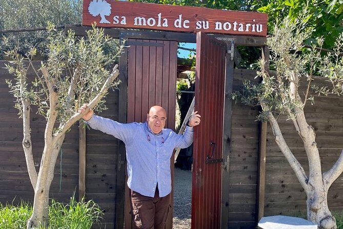 Cagliari Olive Oil Farm & Tasting (Since 1600, 20 Minutes Away) - Seeing live EVO mill production