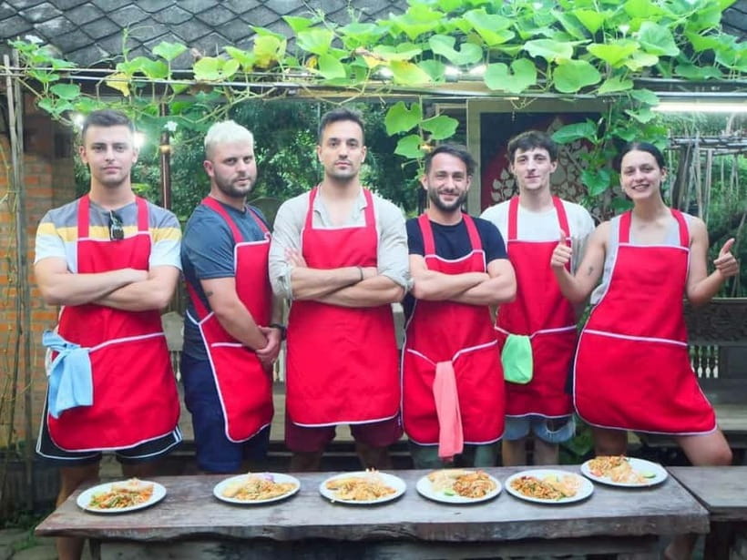 Chiang Mai: Full-Day Thai Cooking Experience at a Local Farm - Practical booking advice for an easier day