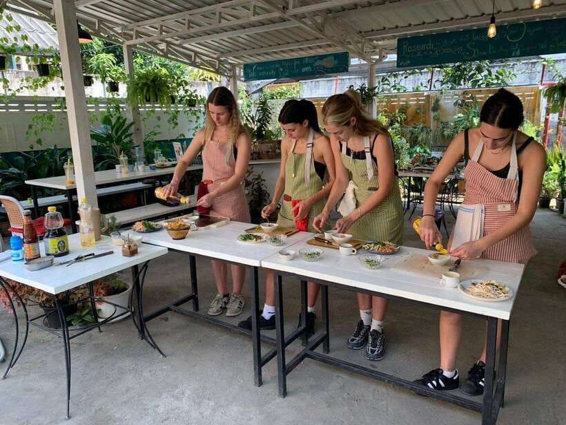 Chiang Mai: Half Day Cooking Class at Organic Farm - Why this cooking class works so well in Chiang Mai