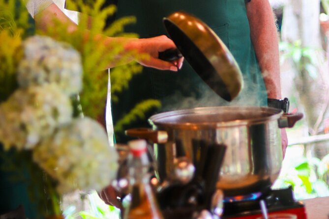 Cocolocal Farm Cooking Class with market tour and basket boat - Who should book this experience?