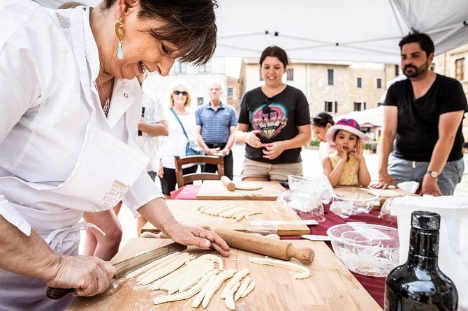 Cooking class at the farm in Tuscany - Key points to know before booking