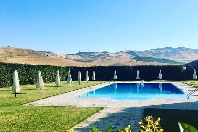 Cooking Class in a historic sicilian farmhouse - Lunch and local wine at the farmhouse
