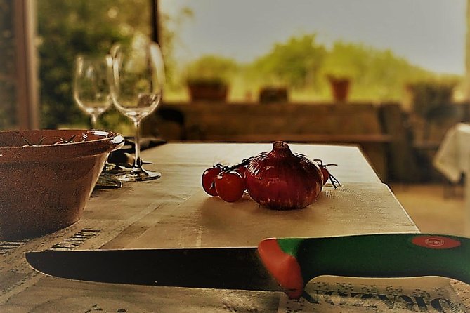 Cooking Class in a Real Tuscan Farmhouse - Meeting Giorgia and Gioia in a Tuscan home