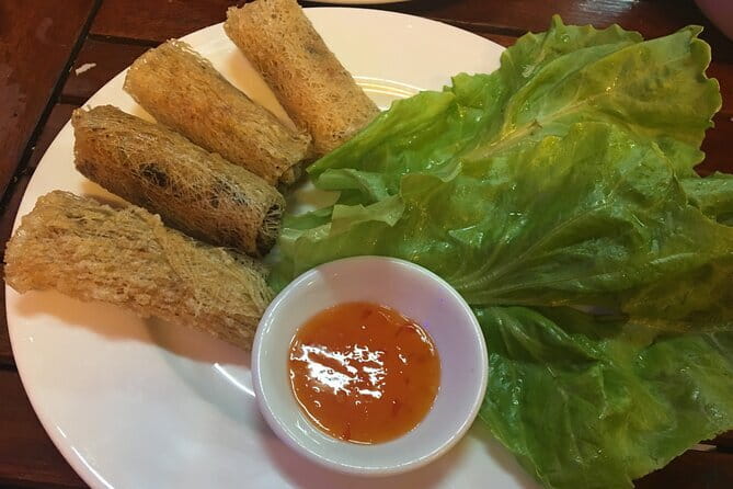 Cooking Class with Tra Que Eco Farm & Local Market Discovery - Returning to Hoi An by 2pm