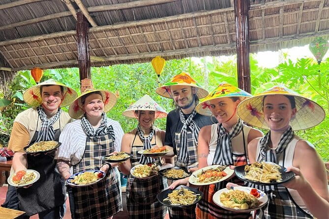 Cooking Class with Tra Que Eco Farm & Local Market Discovery - What the $29 price really includes