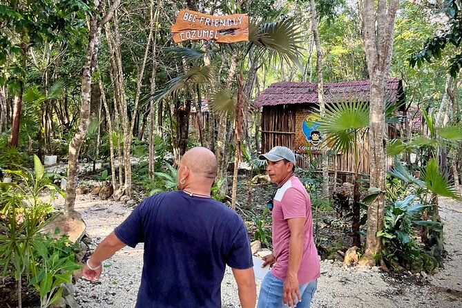 Cozumel: Hands-On Chocolate, Tortilla, Salsa & Honey Experience - Making chocolate with Maya stone tools