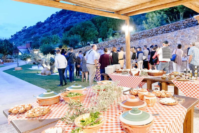 Crete: Olive Oil Festival, Farm Dinner, Live Show & Pickup - What kind of evening is this?