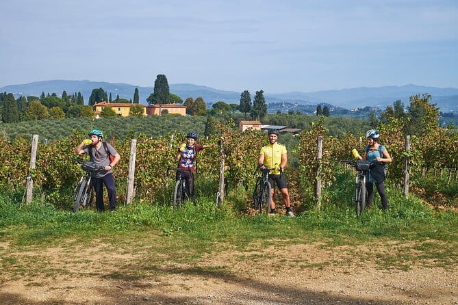 E-bike Chianti Classico & Tuscany tour with Wine & Lunch at Farm - Key things to know before booking