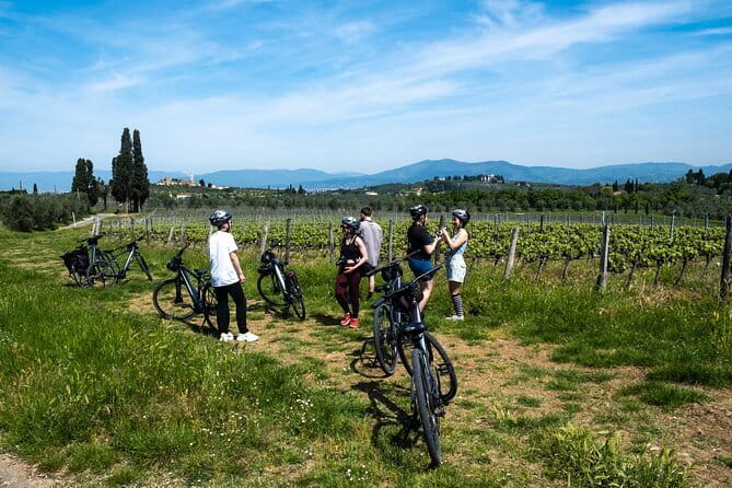 E-bike Chianti Classico & Tuscany tour with Wine & Lunch at Farm - Leaving Florence for the Chianti countryside