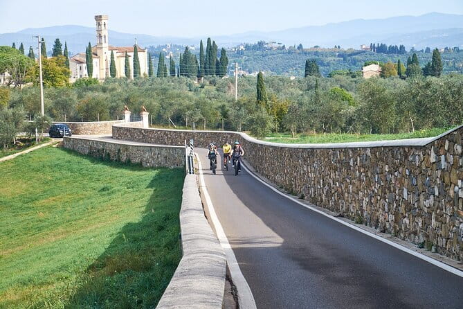 E-bike Chianti Classico & Tuscany tour with Wine & Lunch at Farm - Villa di Bellosguardo and the first Florence panorama