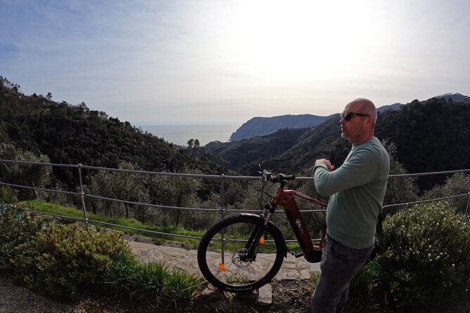 E-Bike Tour in Cinque Terre with Aperitif in Farmhouse - The Sanctuary of Soviore and its wide view