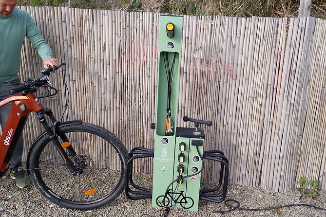 E-Bike Tour in Cinque Terre with Aperitif in Farmhouse - Starting at Missanega and climbing to Soviore