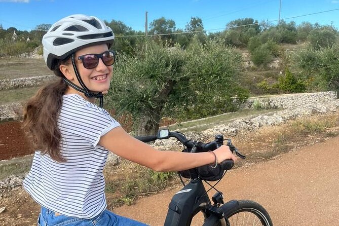 E-bike Tour to Alberobello with Visit to a Donkey Farm - Finding the best trulli viewpoints