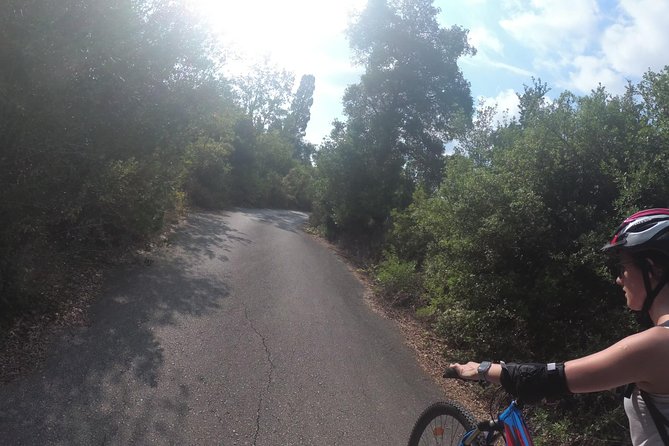 e-MTB Tour - Durrells Farm & Crab Lake [30Km - 18Mi] - Riding Through Gaidarana’s Protected Wetland Country