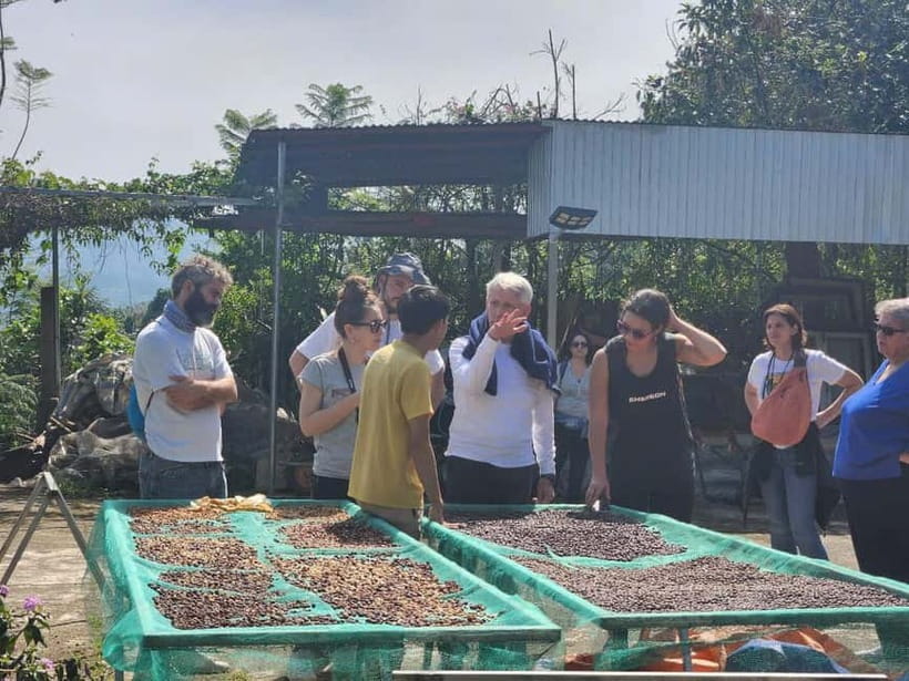 Experience specialty coffee with sustainable coffee farmers - How long does the experience take?