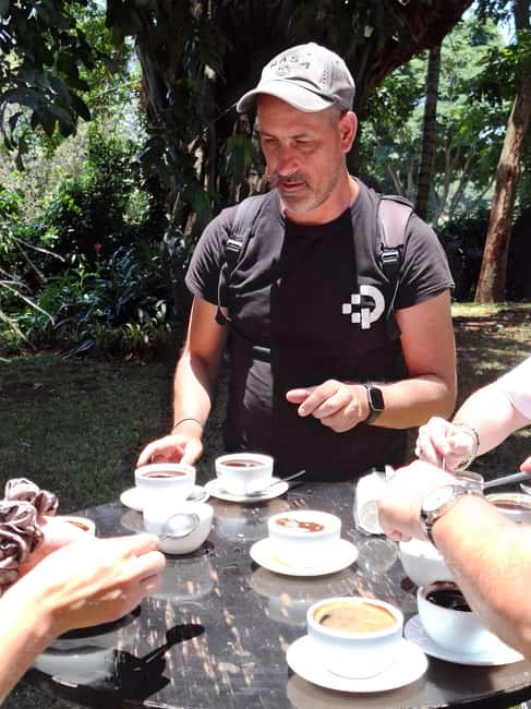 FAIRVIEW COFFEE FARM DAY TOUR - The driver can shape the whole day