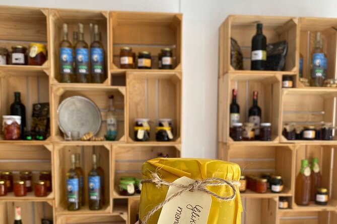 Farm-to-Table Cooking Class with Local Family by 1001 AlbAdv - The value of $72.25