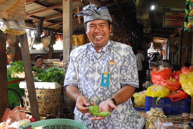 Farmer market, waterfalls, holy spring - All Inclusive - Seribatu village and the plantation visit