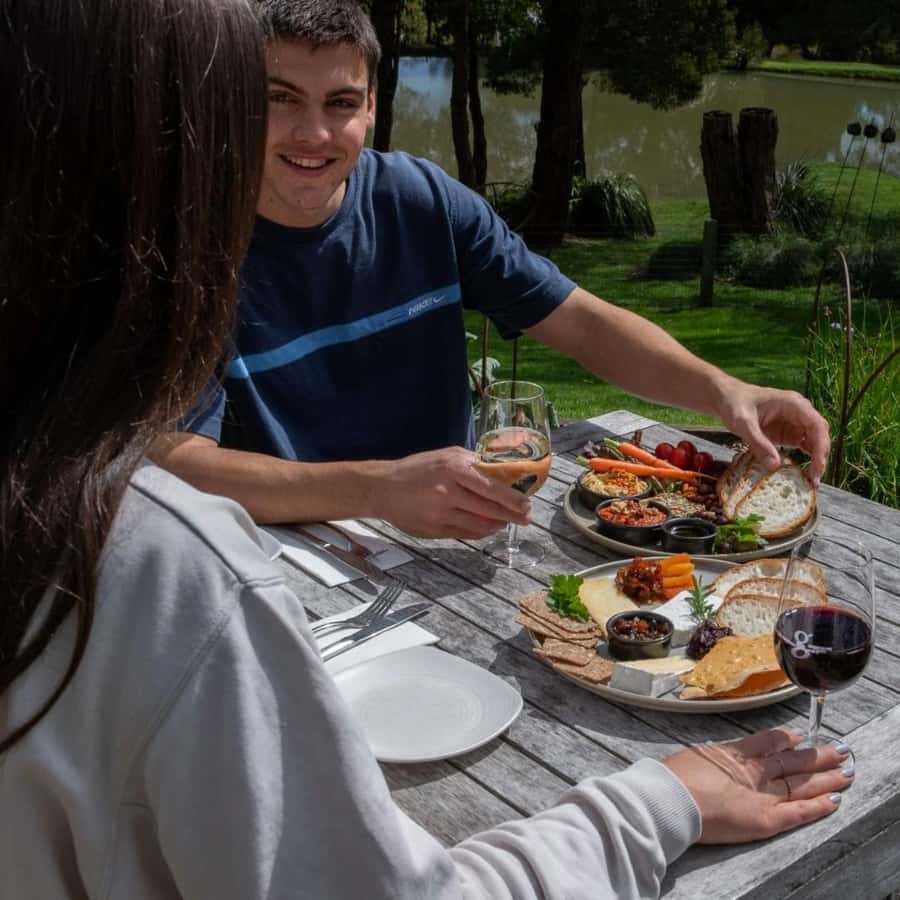 Farmer's Lunch and Arthurs Seat Eagle Cable Car Ride - For 2 - Key points to know before booking