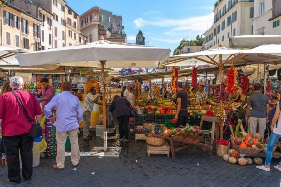 Farmers Market Shopping and Roman Full Course Class - SHARED - Why the Campo de Fiori market matters