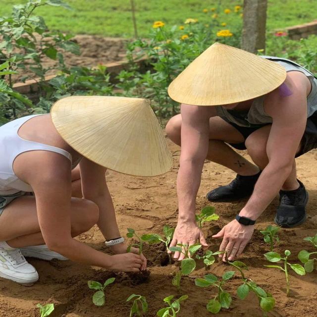 Farming - Local Market - Cooking Class In Tra Que Vegetable - Starting at Hoi An’s local market